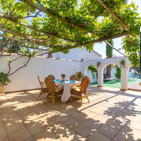 Villa Apart-rent Valira 0149 *