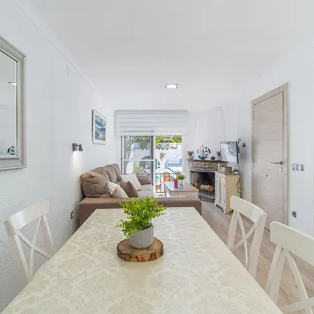 Villa Apart-rent Valira 0149 *