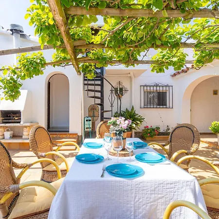 Villa Apart-rent Valira 0149 *