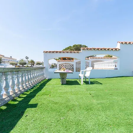 Villa Apart-rent Valira 0149 Empuriabrava